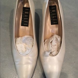 Amalfi Size 6 pumps